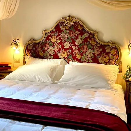 Bed & Breakfast La Corte Del Governo 565 *